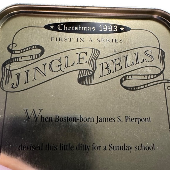 1993 Hallmark Jingle Bells Christmas Tin – Sleigh Scene, Vintage Decor - Picture 6 of 11